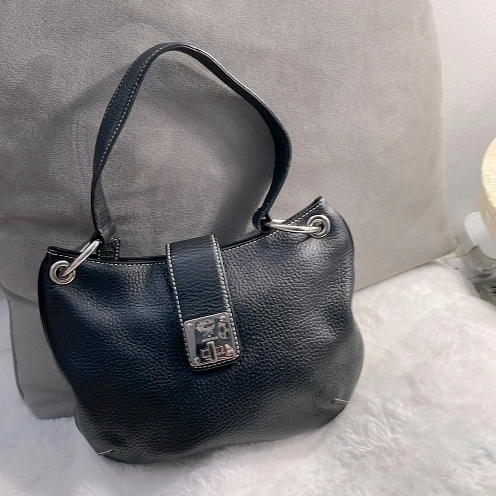Mcm leather bag in great condition no call outs.
